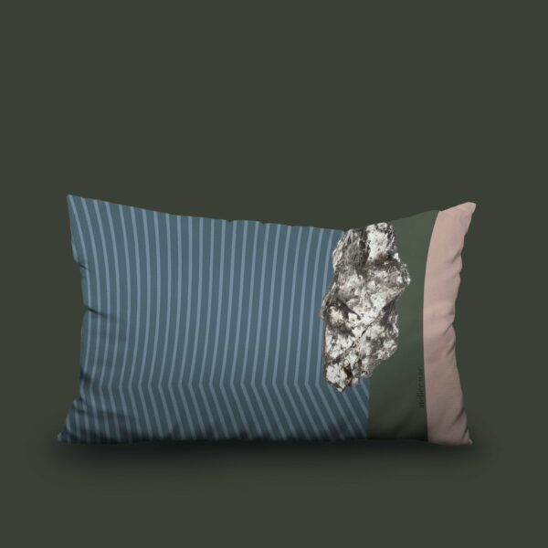 Coussin Velours Piotr Bleu Foncé 50x30 - Atelier WAC